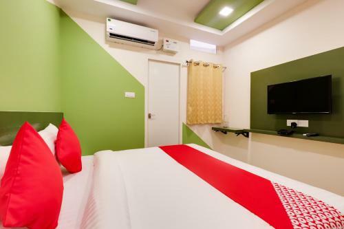 Collection O 60423 Hotel Sr
