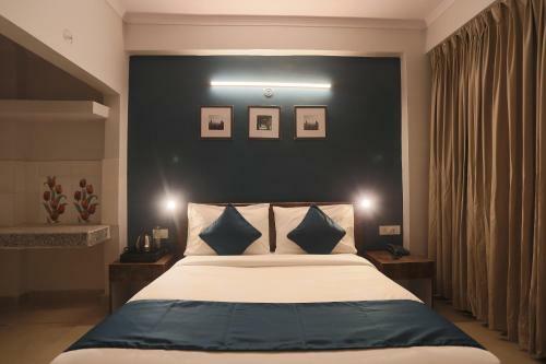 Silverkey Executive Stays 46142 Hotel Ratiram Palace
