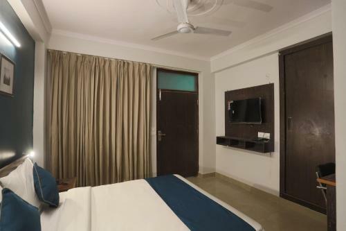 Silverkey Executive Stays 46142 Hotel Ratiram Palace