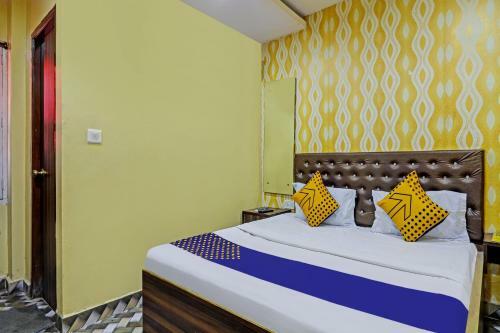 Hotel Spot On 72246 Gayatri Lodge