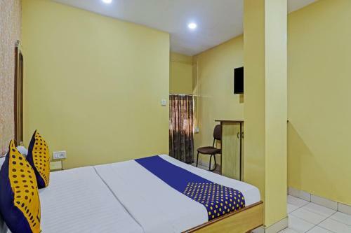 Hotel Spot On 72246 Gayatri Lodge