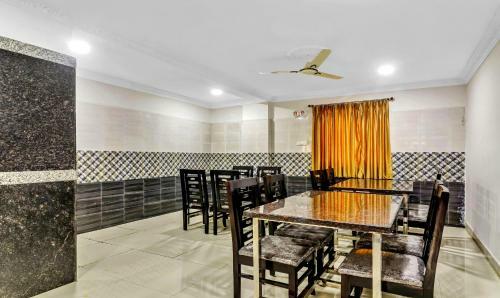 Treebo Trend Hotel Royal Galaxy