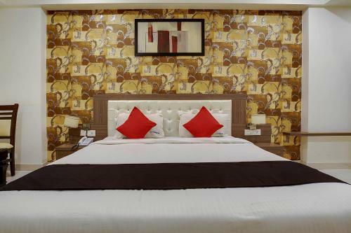 Capital O 49135 Sri Simran Park Hotel