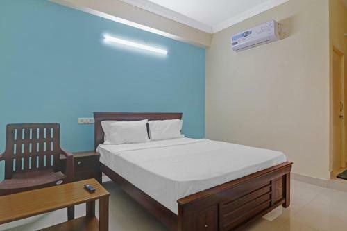 Oyo 85841 Hotel Vibrant Golden Bay