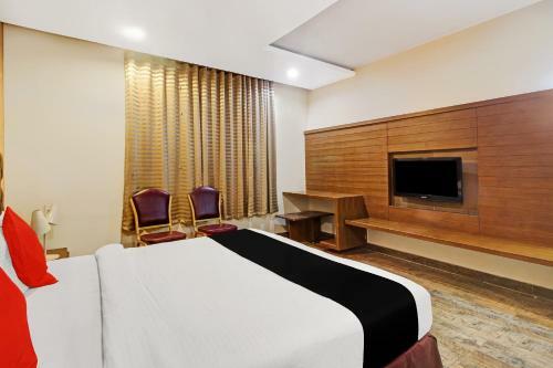 Capital O 82357 Hotel Surabhi Pride