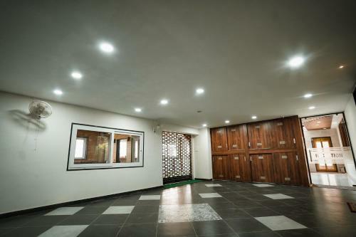 M Square Hotel
