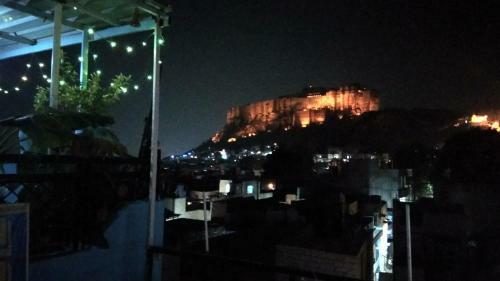 Hostal Shyam Guest House