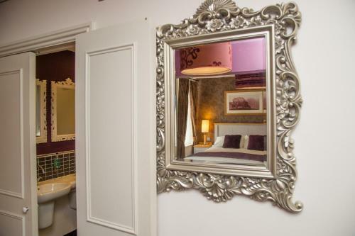 The Grove Hotel