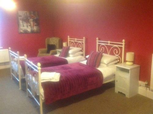 Hostal Portland House