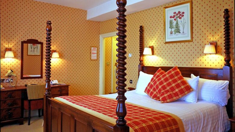Metropole Hotel And Spa