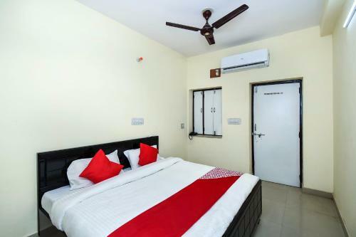 Oyo 28059 Hotel Wayside