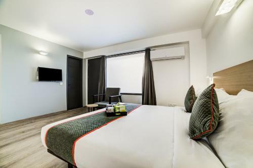 Hotel Oyo Townhouse 89 Hongkong Bazaar