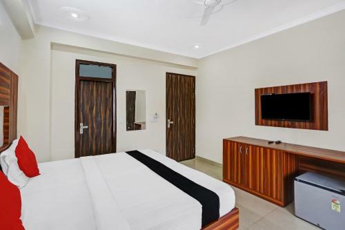 Hotel Capital O 81645 City Residency