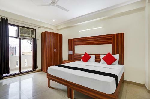 Hotel Capital O 81645 City Residency