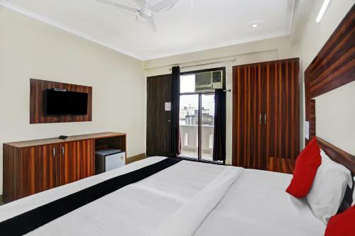 Hotel Capital O 81645 City Residency