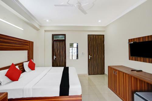 Hotel Capital O 81645 City Residency
