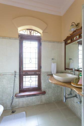 Villa Hostie Chinar Haveli - Heritage Home With Pool, Gurgaon