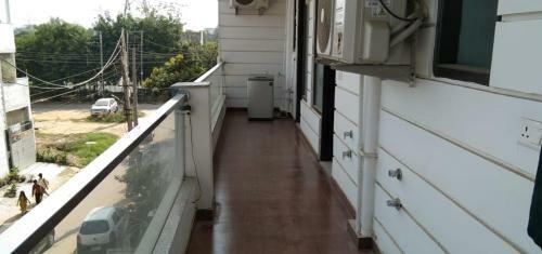 Hostal Athina Residency