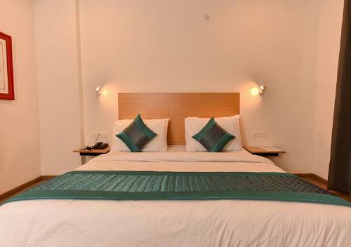 Hotel Mavens White Artemis Hospital Road Sector 52 Gurgaon