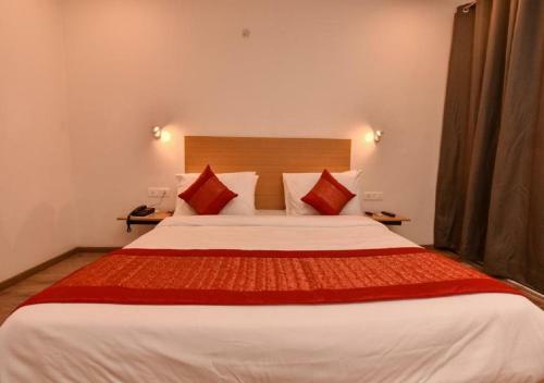 Hotel Mavens White Artemis Hospital Road Sector 52 Gurgaon