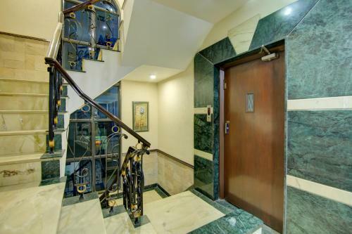 Fabhotel Staywell
