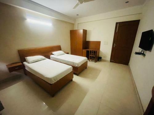 Hostal White House Residency, Gurugram