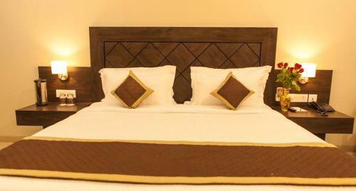 Hotel Rg Inn Run By Btr Showbuzz Events Llp