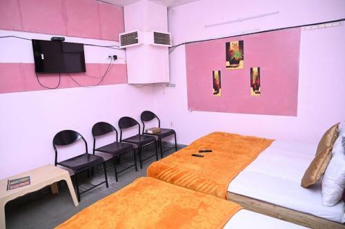 Hotel Konark & Restaurant