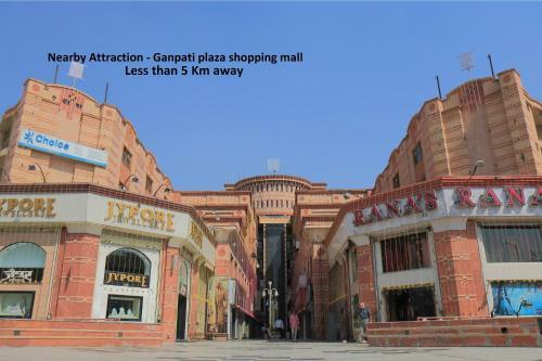 Oyo 84724 Hotel Udaan Near Sindhi Camp