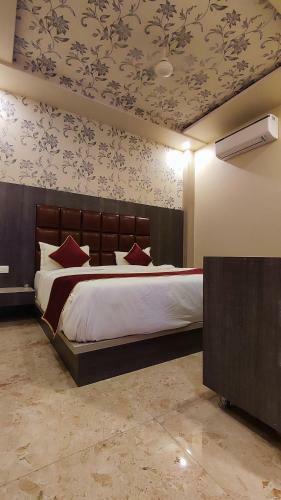 Hotel Luxury Inn
