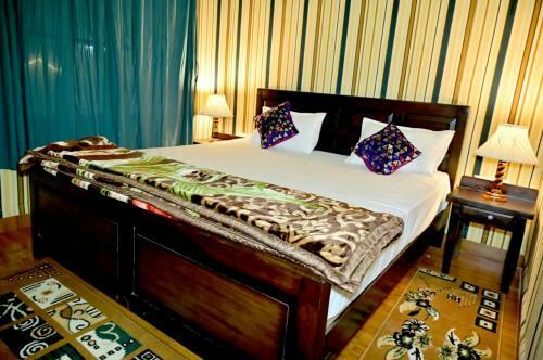 Hostal Suryansh Outhouse