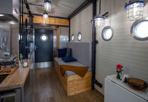 Lovely Floating House In A Romantic Little Town