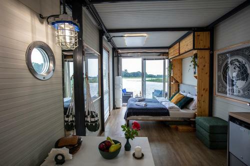 Lovely Floating House In A Romantic Little Town