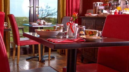 Fields Lodge Bed & Breakfast