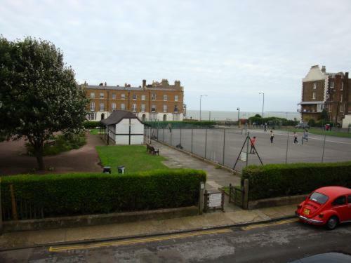 Posada Spencer Court