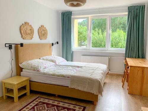 Mi?dzy G�rami. Apartament W Cisnej