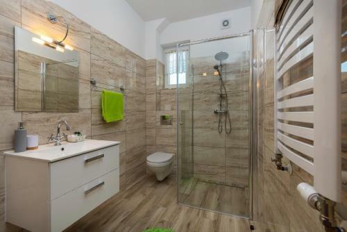 Hostal Pokoje Pod Brz�zk?