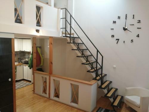 Apartament Z Antresol?