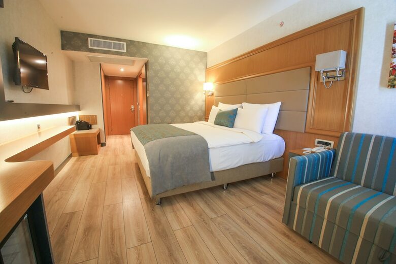 Aym?ra Hotel & Spa