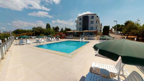 Double Royal Hotel