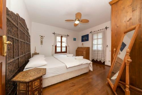 Charming Villa With Pool And Garden Surrounded By Nature In Bodrum