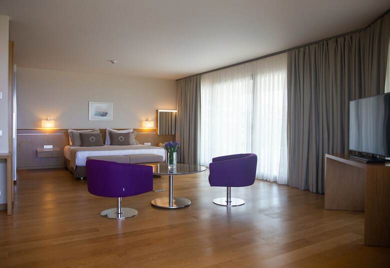 On'live Hotel