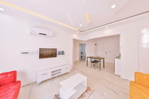 3 House Apart