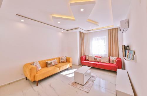 3 House Apart