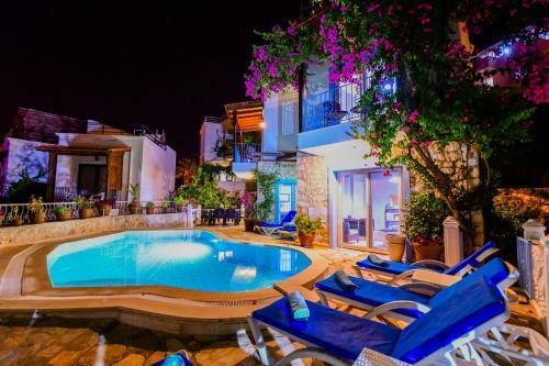 Amazing 8 People Sea View Villa Centre Location