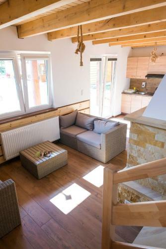 Lodge Osada Podr�?nika - Ca?oroczne Domki Drewniane