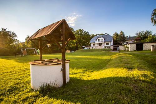 Hostal Dw�r Meluzyna