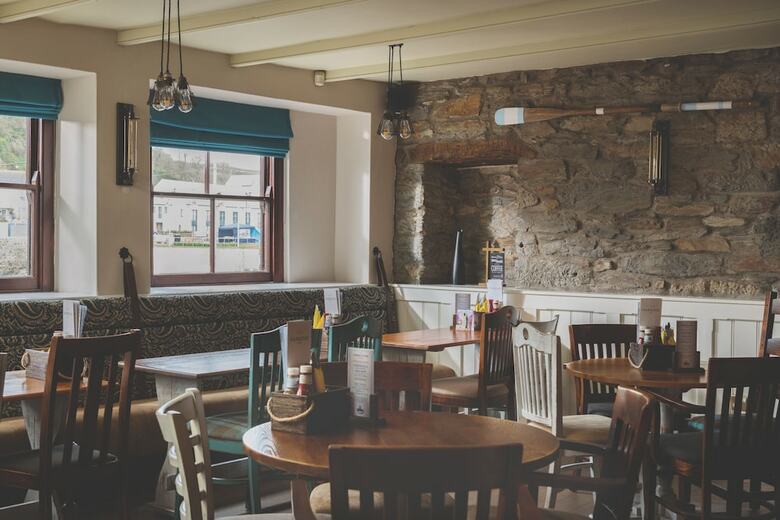 Posada Harbour Inn
