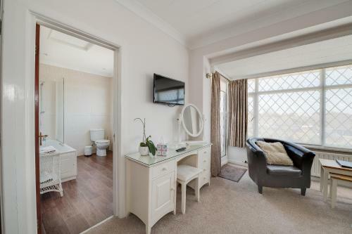 Hostal St Andrews Lodge Hotel - Guest House