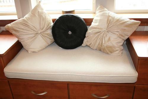 Ayrs And Graces - Luxury Bed And Breakfast